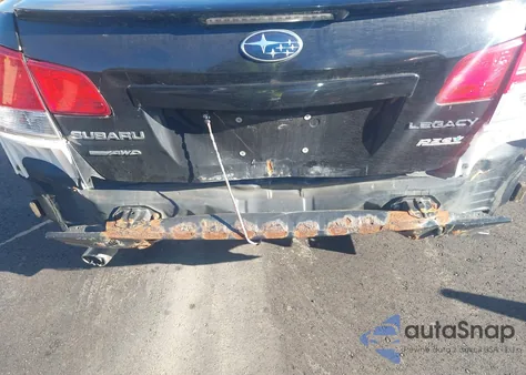 2013 Subaru Legacy 2.5I Limited из США, поврежденный, VIN 4S3BMBK66D3047984